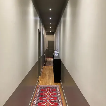 De Standing Apartment *